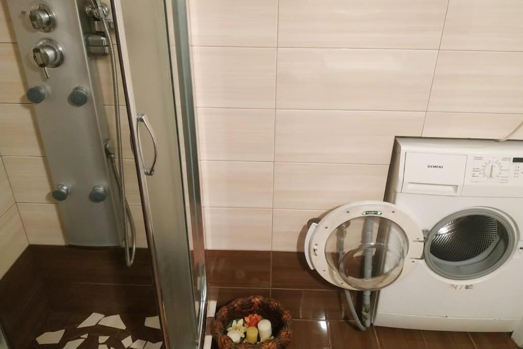 Άνετο Και Βολικό Διαμέρισμα アテネ エクステリア 写真